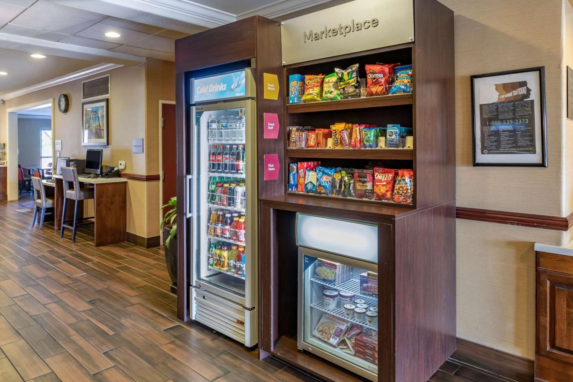Comfort Suites Near Six Flags Magic Mountain Stevenson Ranch Esterno foto